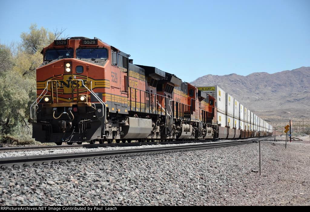 Intermodal rolls west uphill